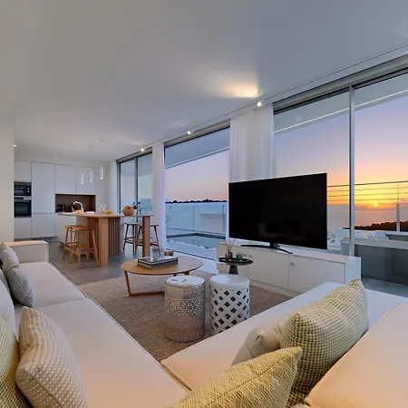 빌라 Rokabella Luxury Villas 아데제