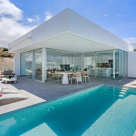 Rokabella Luxury Villas 빌라 아데제