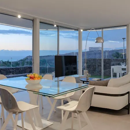 Rokabella Luxury Villas 빌라 아데제