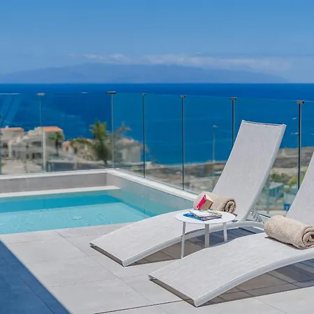 Rokabella Luxury Villas 빌라 아데제