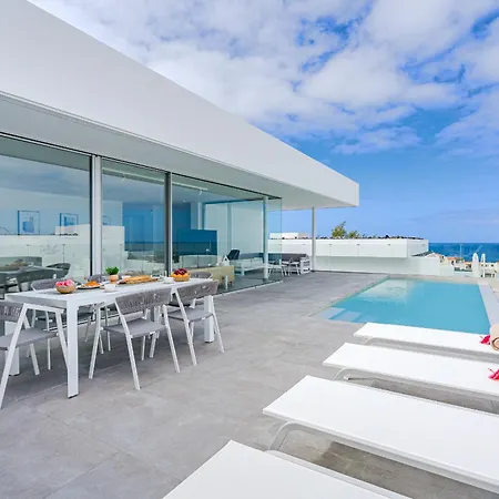 빌라 Rokabella Luxury Villas 아데제